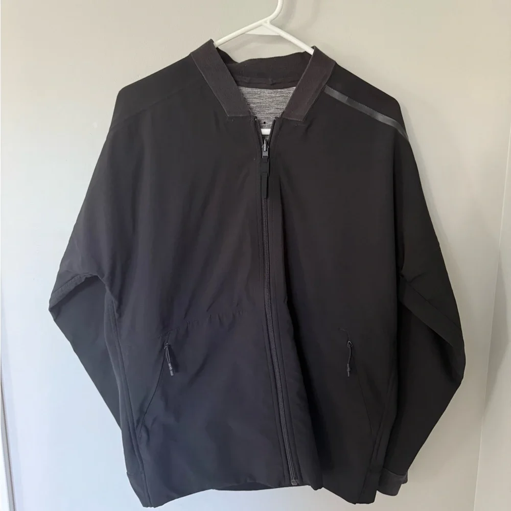Adidas REVERSIBLE Men's Black Windbreaker Jacket